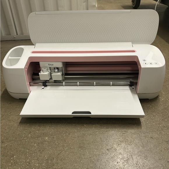 Circut - Picture 2 of 4